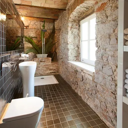 Jelsa Sleeps 8 Pool Air Con Wifi * Jelsa (Hvar)